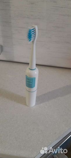 Электронная зубная щетка Philips