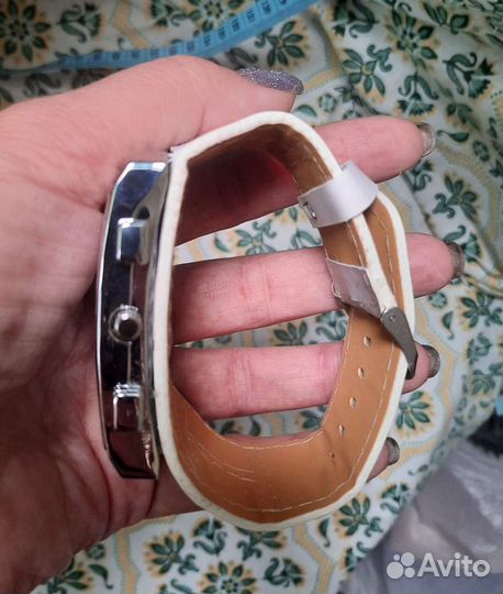 Часы наручные