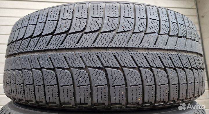 Michelin X-Ice XI3 215/55 R16 97H