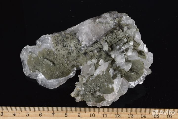 Кальцит, кварц, хлорит. Лот №639
