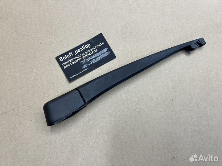 Поводок заднего дворника хетчбэк Меган 3