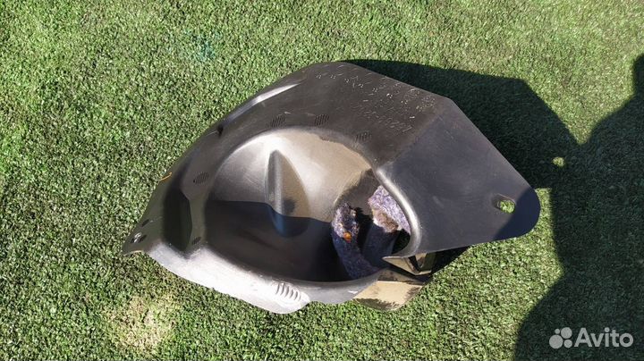 Пыльник рулевой колонки Toyota Corolla Fielder