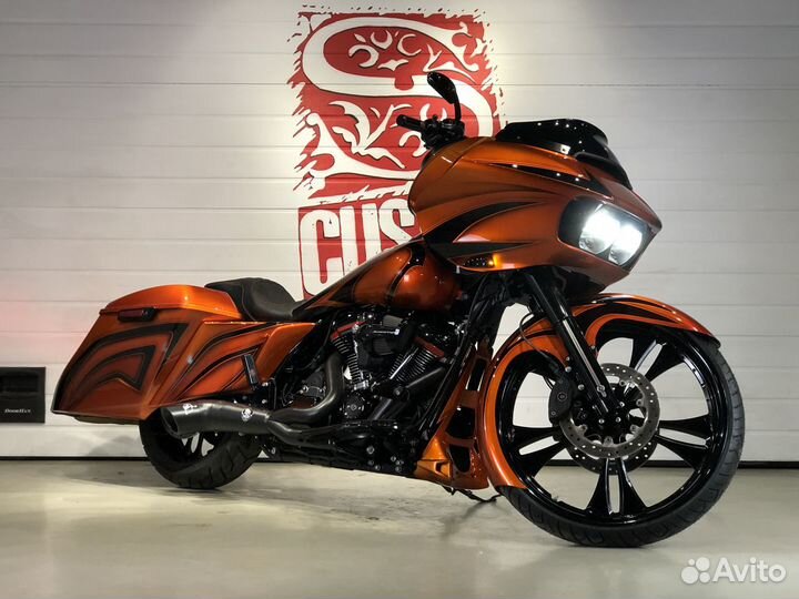 Custom Harley Davidson Road Glide CVO, 10000км,18'