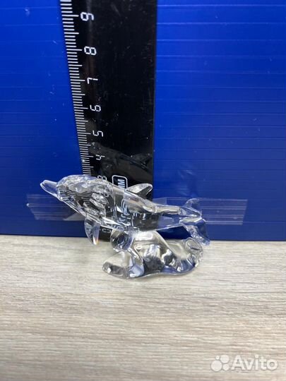 Фигурка Сваровски (Swarovski) дельфиненок