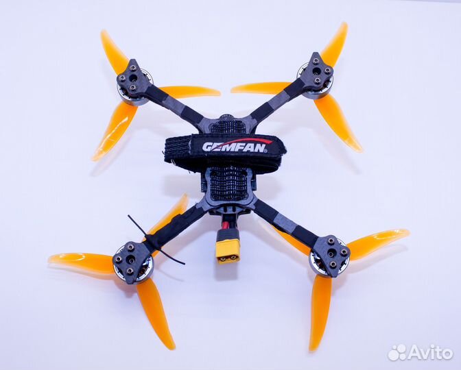 Гоночный квадрокоптер