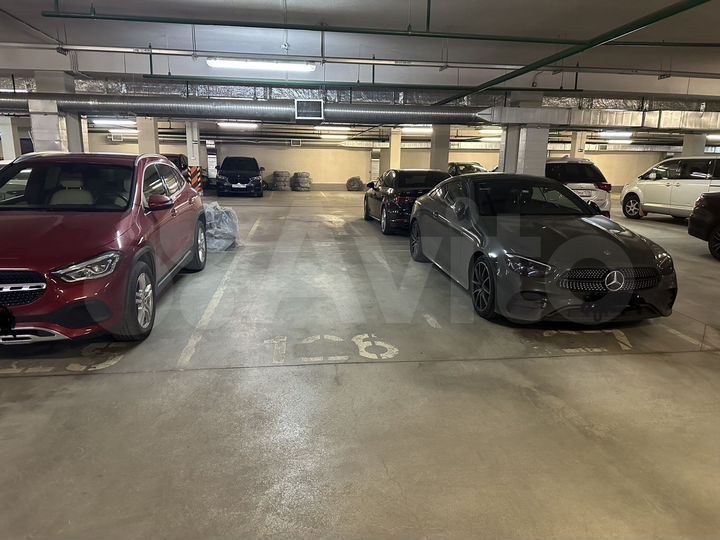 Машиноместо, 14 м²