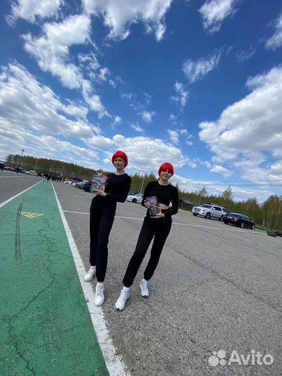 Промоутер - раздача листовок, шариков и др