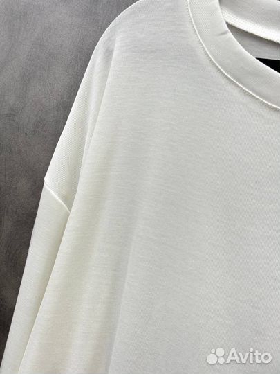 Свитшот женский оверсайз