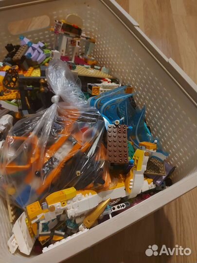 Lego наборы в разобранном состоянии