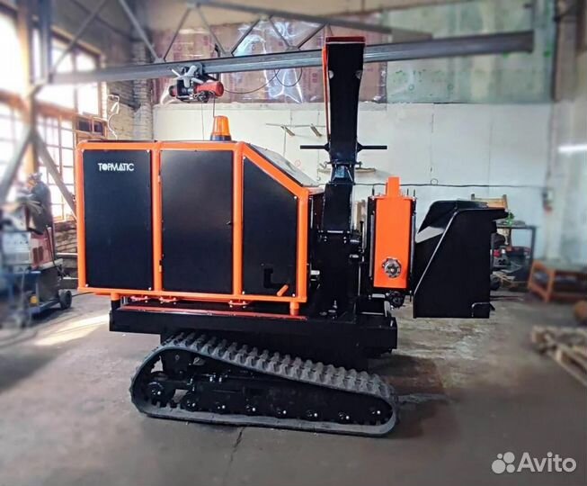 Измельчитель веток самоходный