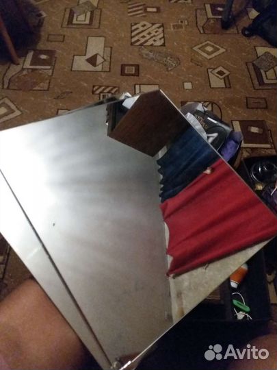 Зеркало настенное