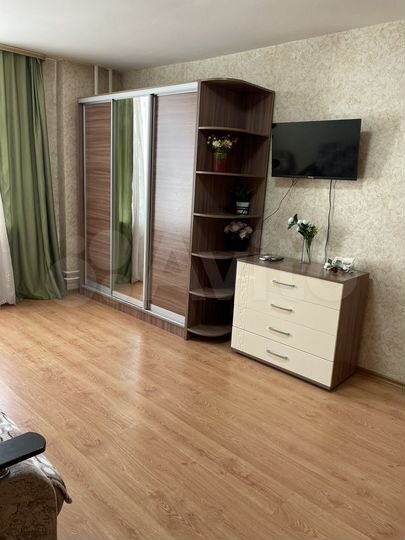2-к. квартира, 60 м², 4/16 эт.