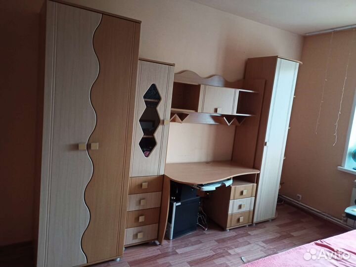 Школьная стенка