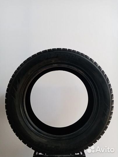 Hankook Winter I'Cept IZ W606 235/55 R17