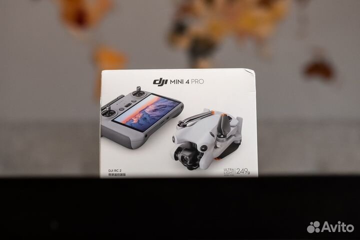 Новый квадрокоптер DJI Mini 4 Pro пульт с экраном
