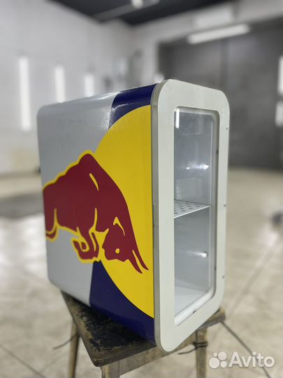 Холодильник Red Bull