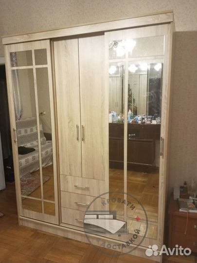 Шкаф
