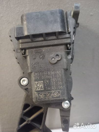 Педаль газа Ford Focus 2