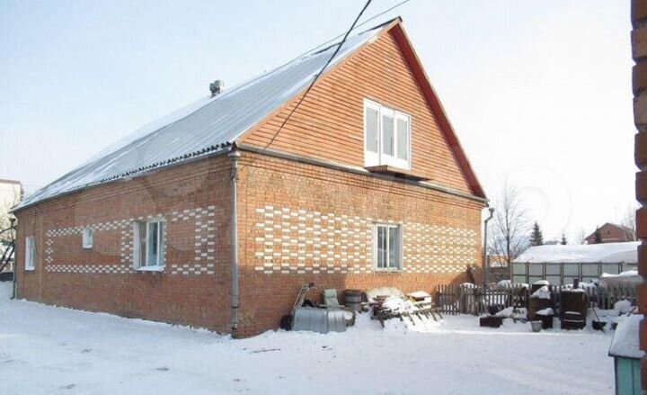 Дом 138 м² на участке 21 сот.