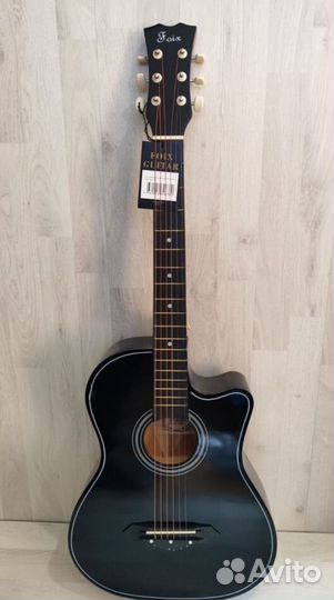 Акустическая гитара
