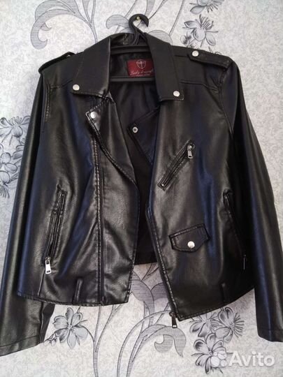 Куртка кожаная женская 48 50