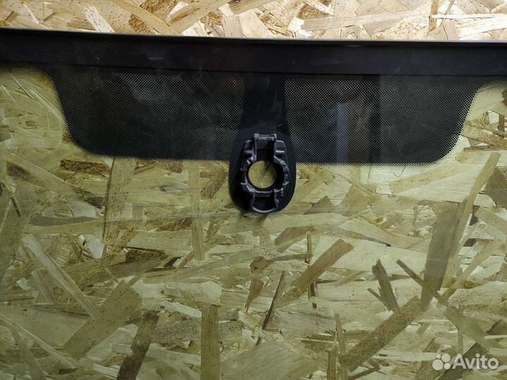 Стекло лобовое VW T5