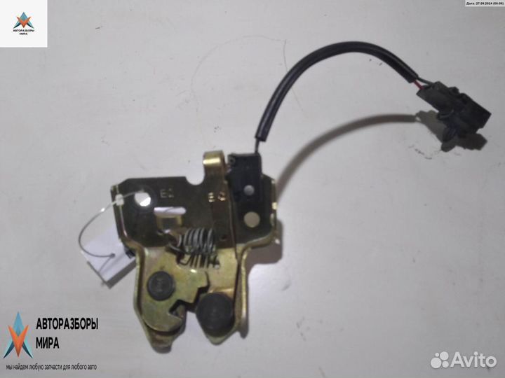 Замок багажника Nissan Primera P11 1997