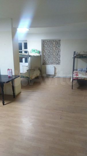 Комната 40 м² в 6-к., 2/2 эт.