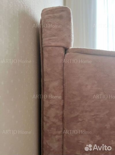 Детская кровать с мягкой спинкой