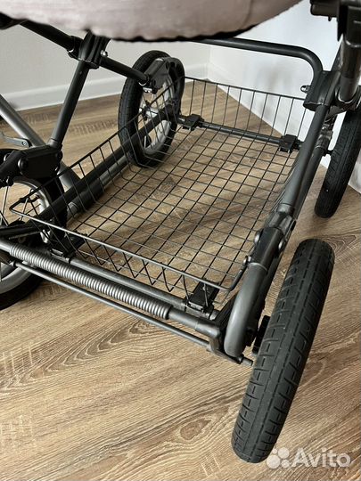 Коляска Inglеsinа Sofia 2 люльки и автолюлька