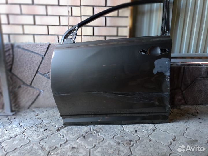 Дверь передняя левая toyota rav4 20