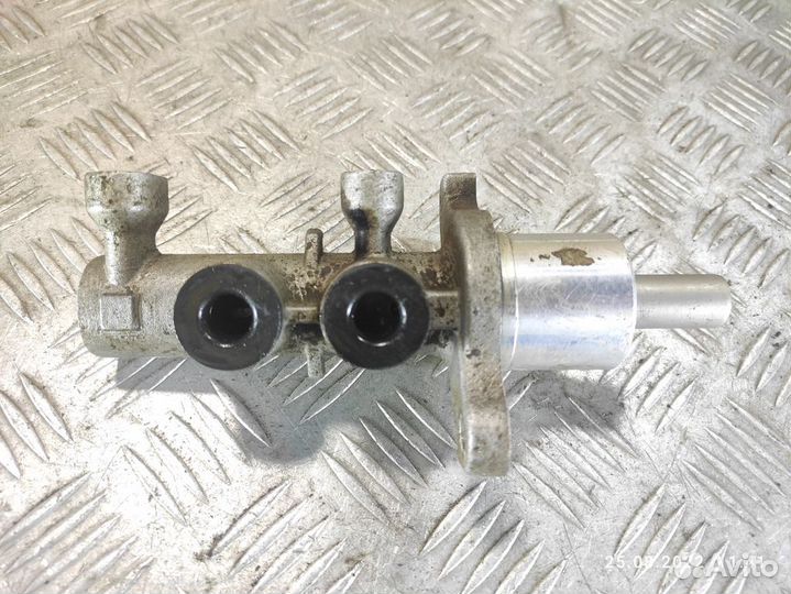 Цилиндр тормозов главный Vaz Niva