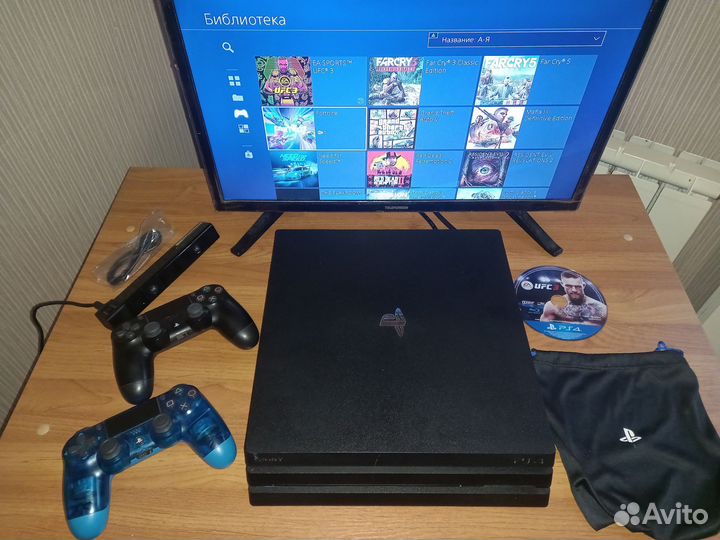 Sony PS4 PRO 1Tb 2 геймпада + хорошие игры