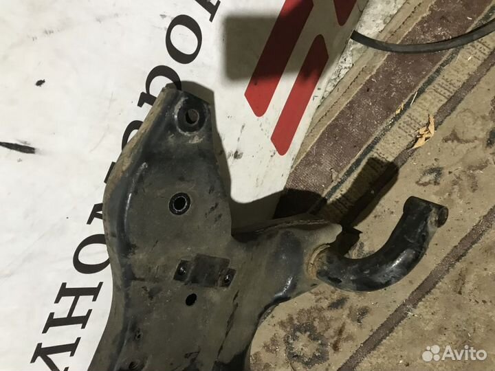 Подрамник Citroen C-Crosser I (2007—2013)