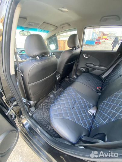 Чехлы Honda Fit 2 (GP) ромб