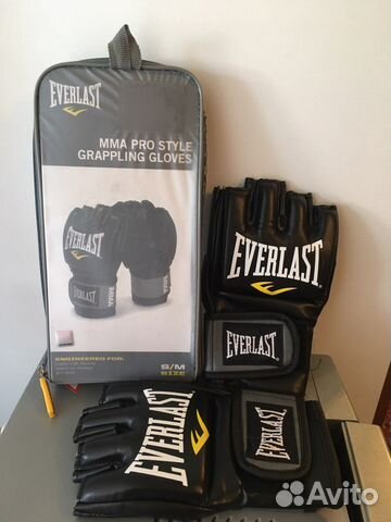 Боксерские перчатки