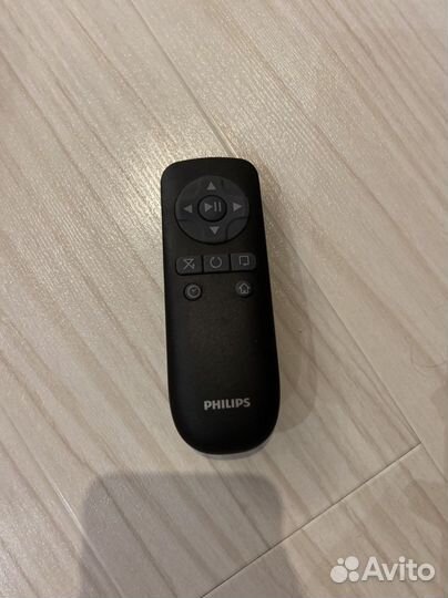 Робот пылесос philips