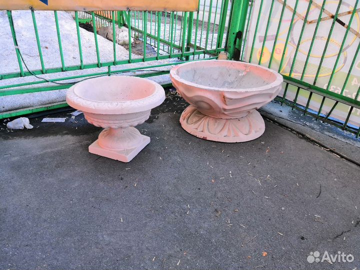 Вазон уличный