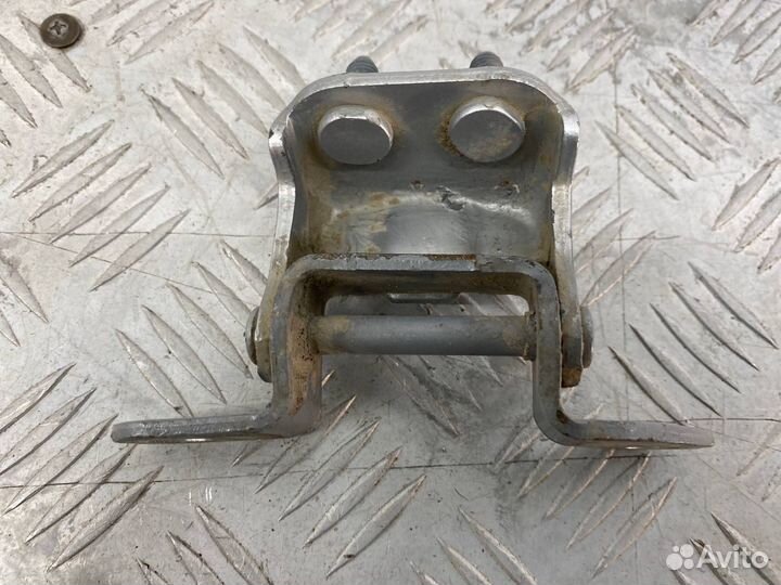 Б/У петля двери задний левый Toyota Camry ACV40