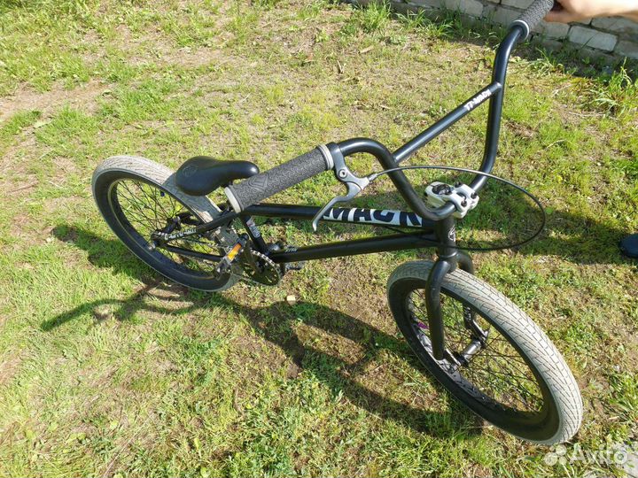 Велосипед трюковой BMX