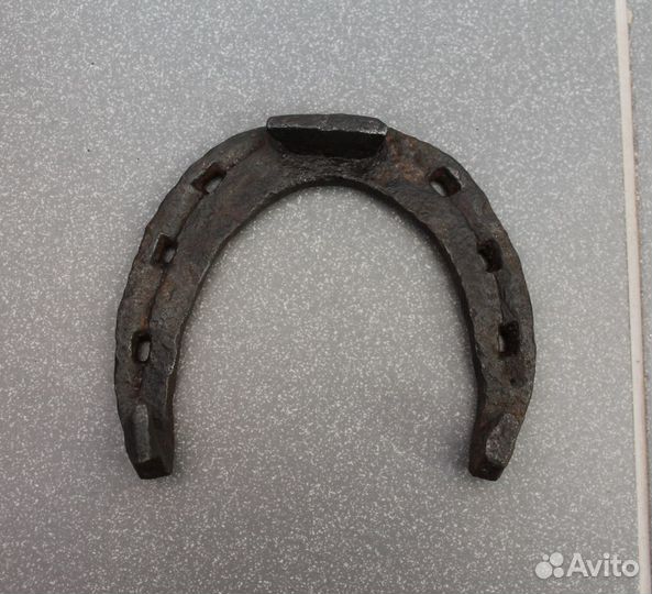 Подковы кованые обработанные на удачу