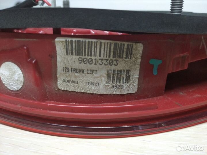 Фонарь в крышку багажника Peugeot 408