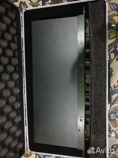 Рэковый гитарный прцессор Line6 Pod Pro + контрол