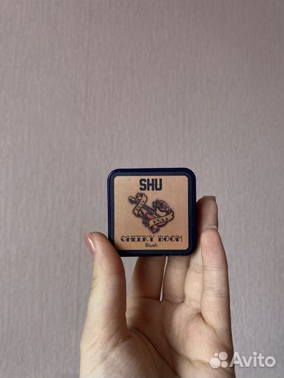 Румяна shu cheeky boom