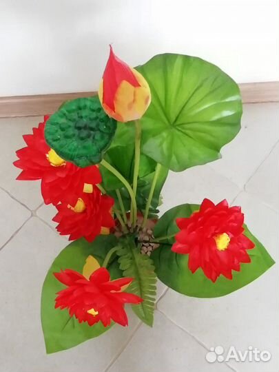 Композиция искусственные цветы лотос