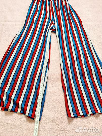 Комбинезоны летние женские 42 44 bershka; Италия