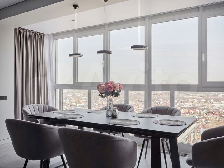 2-к. квартира, 107 м², 14/14 эт.