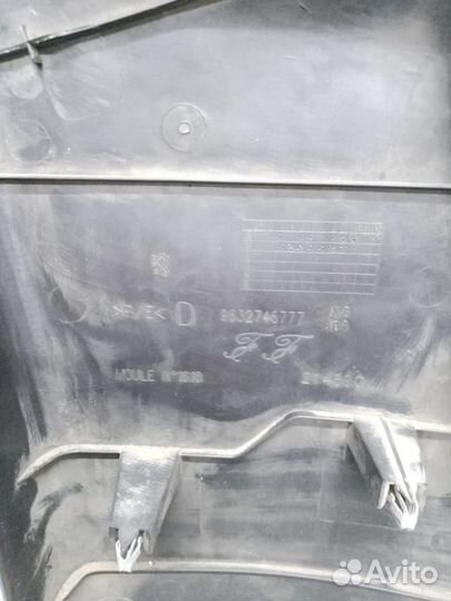 Обшивка стойки центральная правая Peugeot 307