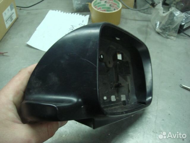 Тойота Пассо корпус зеркала правая 2004-10