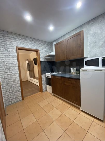 2-к. квартира, 40 м², 1/8 эт.